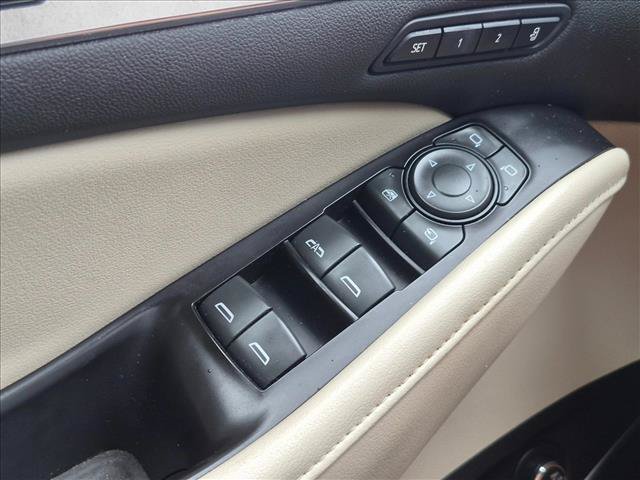 Used 2019 Buick Enclave Premium w/ Experience Buick Package FWD image 13