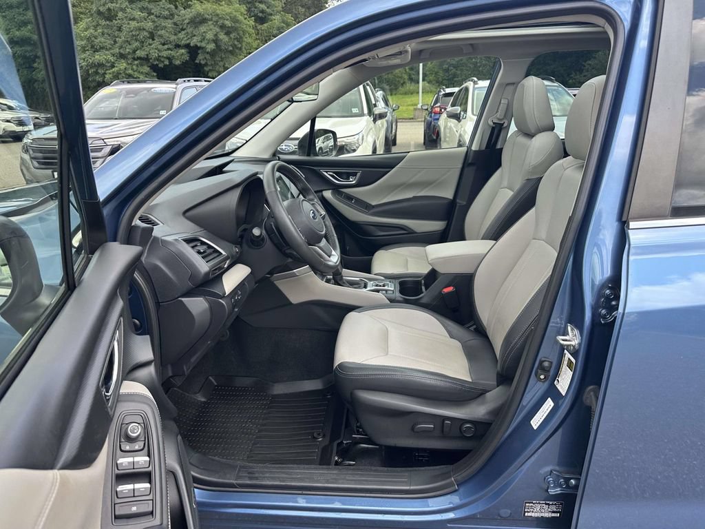 Used 2023 Subaru Forester Limited AWD/4WD image 15