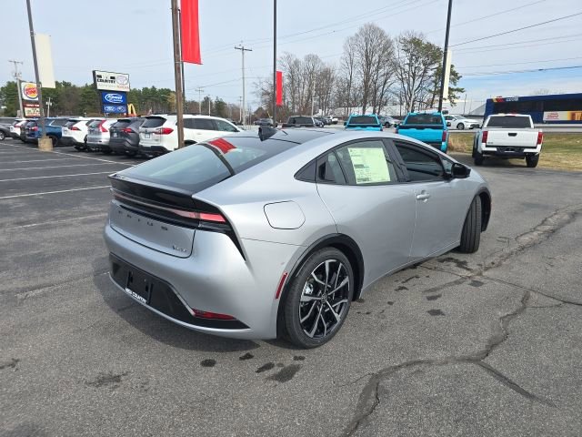 New 2026 Toyota Prius Plug-In Hybrid FWD image 3