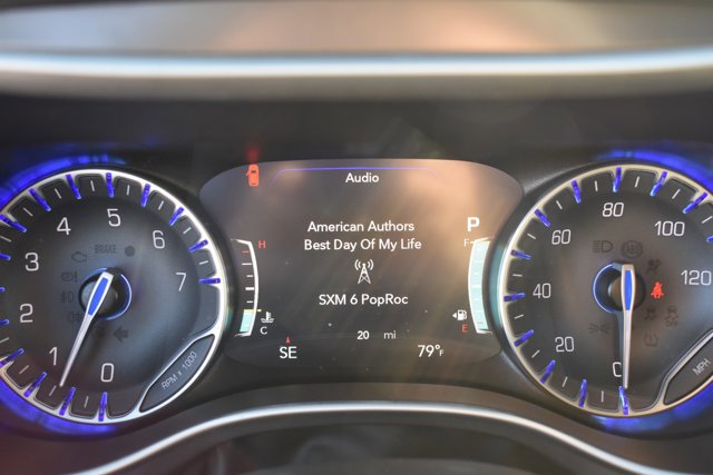 New 2026 Chrysler Pacifica Select image 21