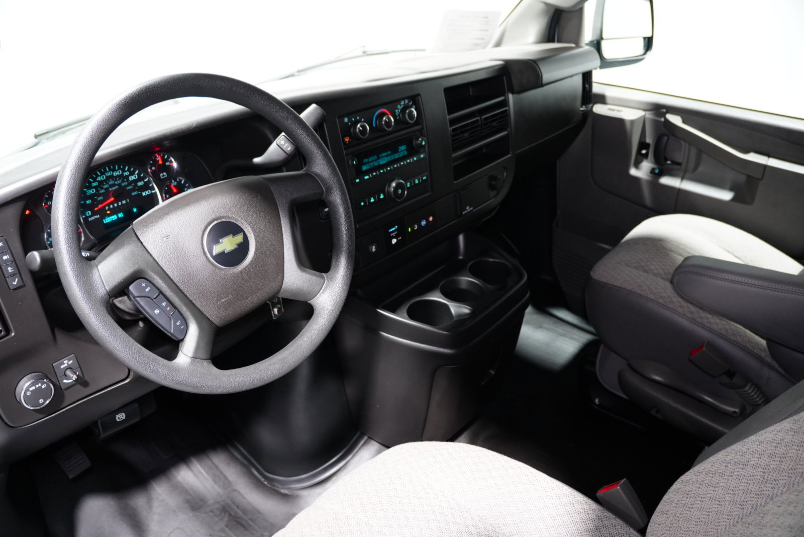 Used 2024 Chevrolet Express 2500 w/ Driver Convenience Package image 11