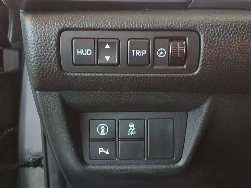 Used 2022 Honda Accord Touring image 16