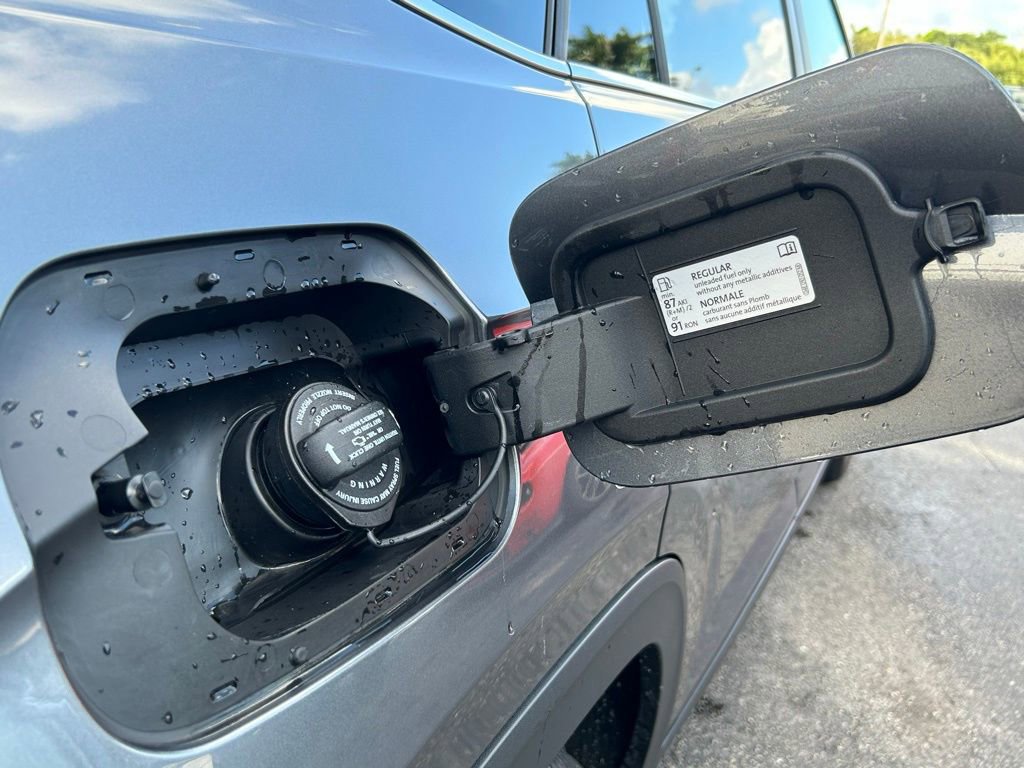 Used 2024 Volkswagen Atlas Cross Sport SE image 35