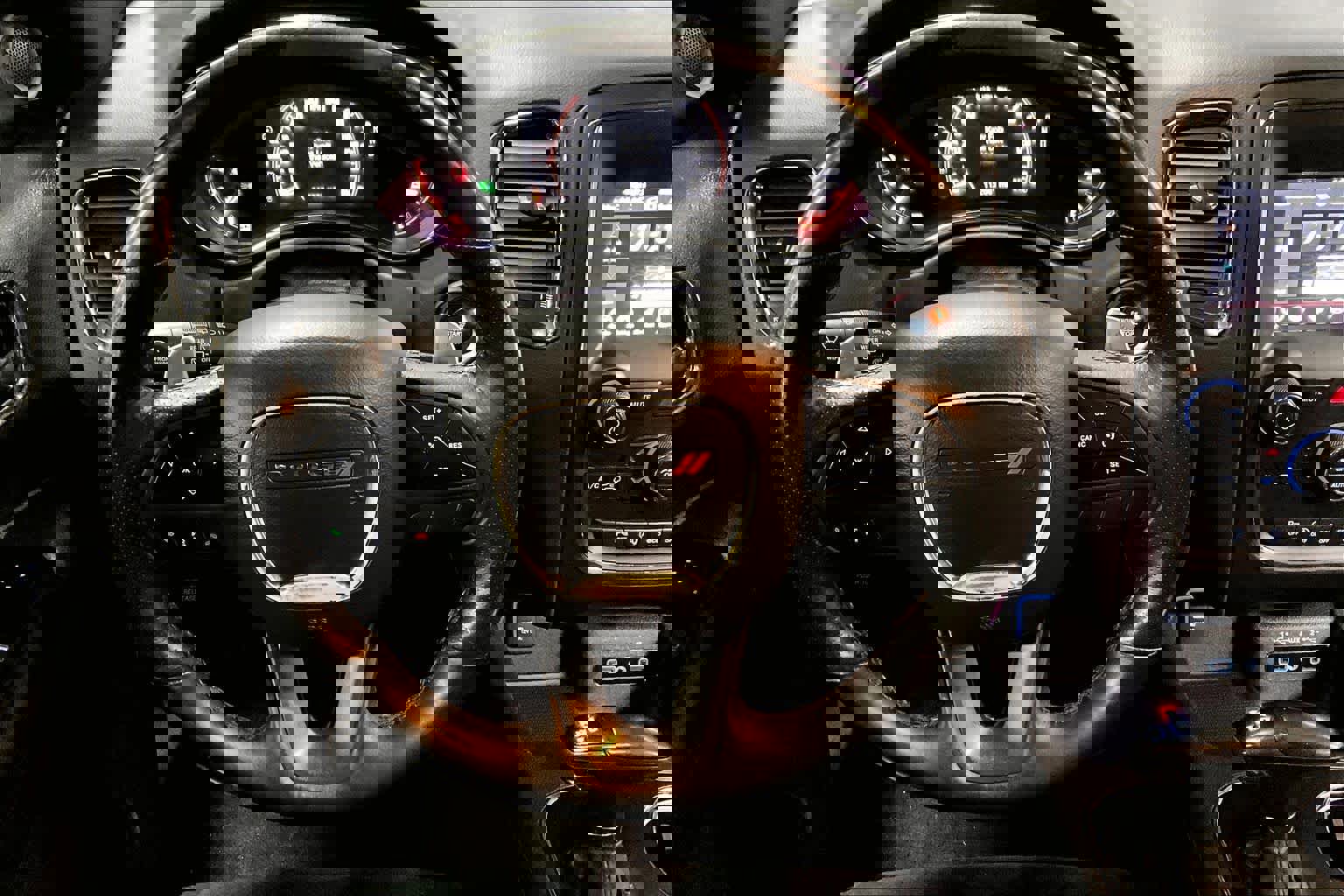 Used 2018 Dodge Durango GT image 5