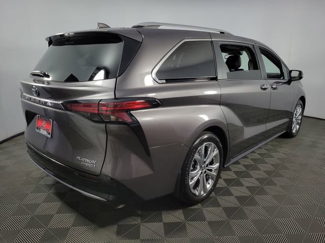 Used 2023 Toyota Sienna Platinum image 8