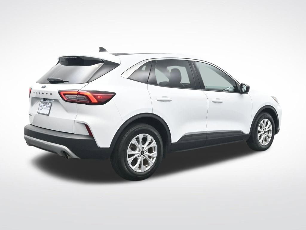 Used 2024 Ford Escape Active w/ Cold Weather Package FWD image 6