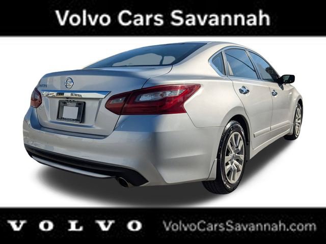 Used 2018 Nissan Altima 2.5 S w/ S Convenience Package image 3