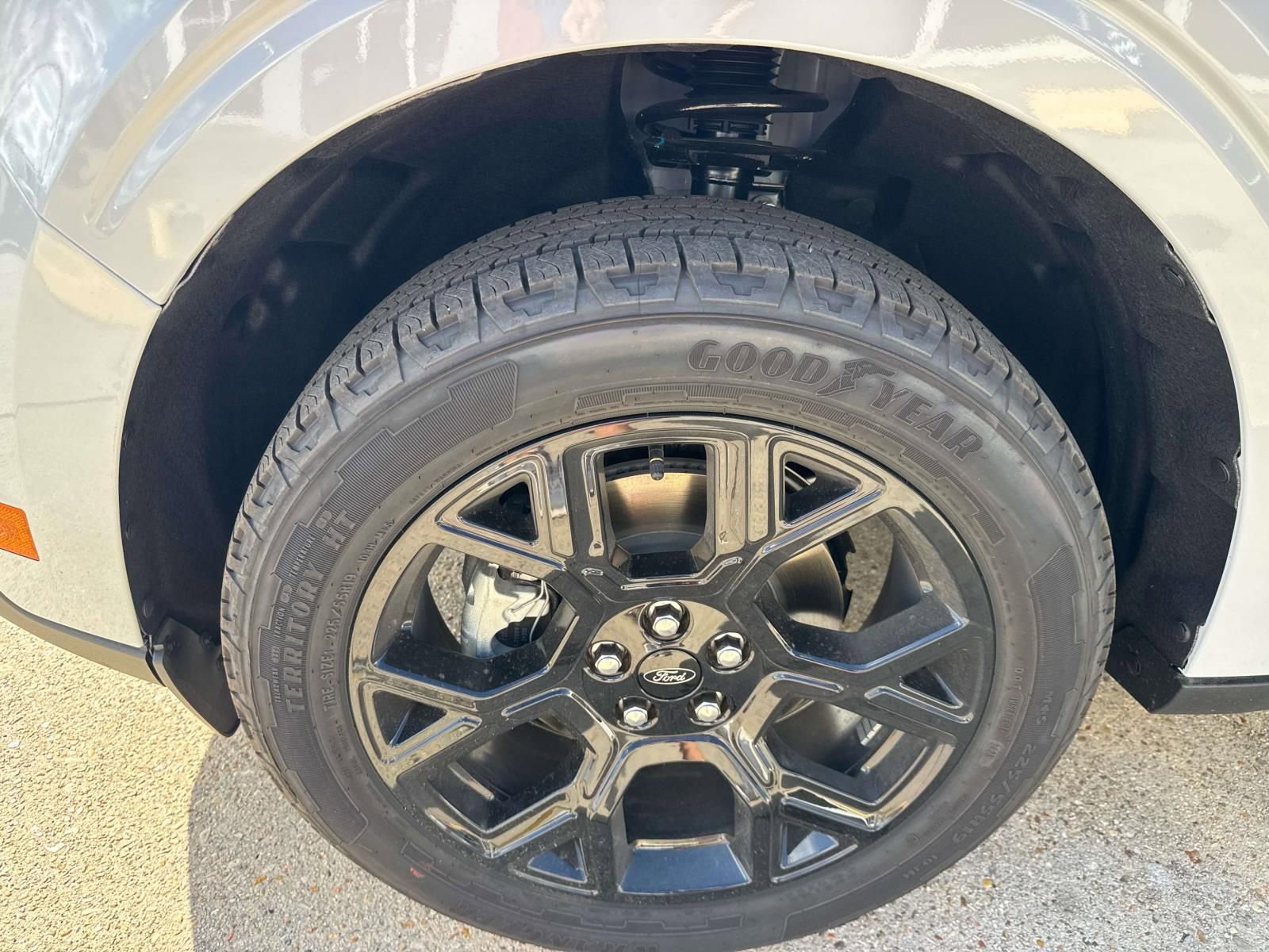 New 2025 Ford Maverick Lariat w/ Black Appearance Package image 13