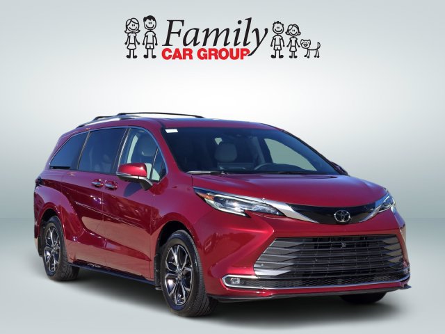 Used 2026 Toyota Sienna Platinum AWD/4WD image 2