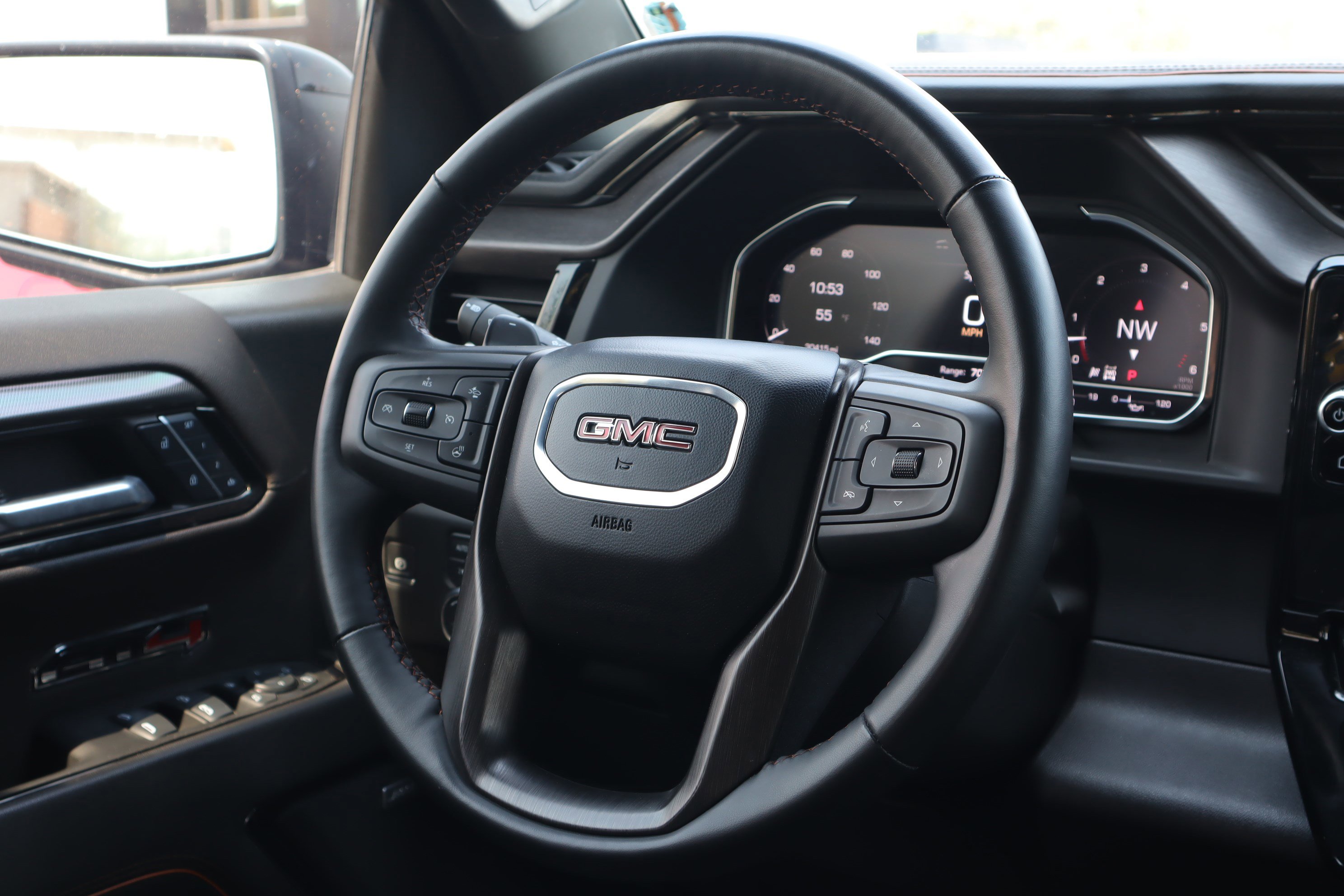 Used 2024 GMC Sierra 1500 AT4 w/ Technology Package image 18