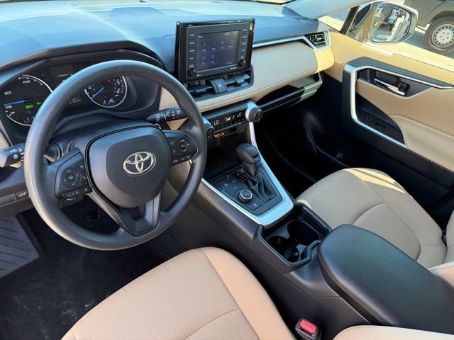 Used 2021 Toyota RAV4 XLE w/ Convenience Package image 11
