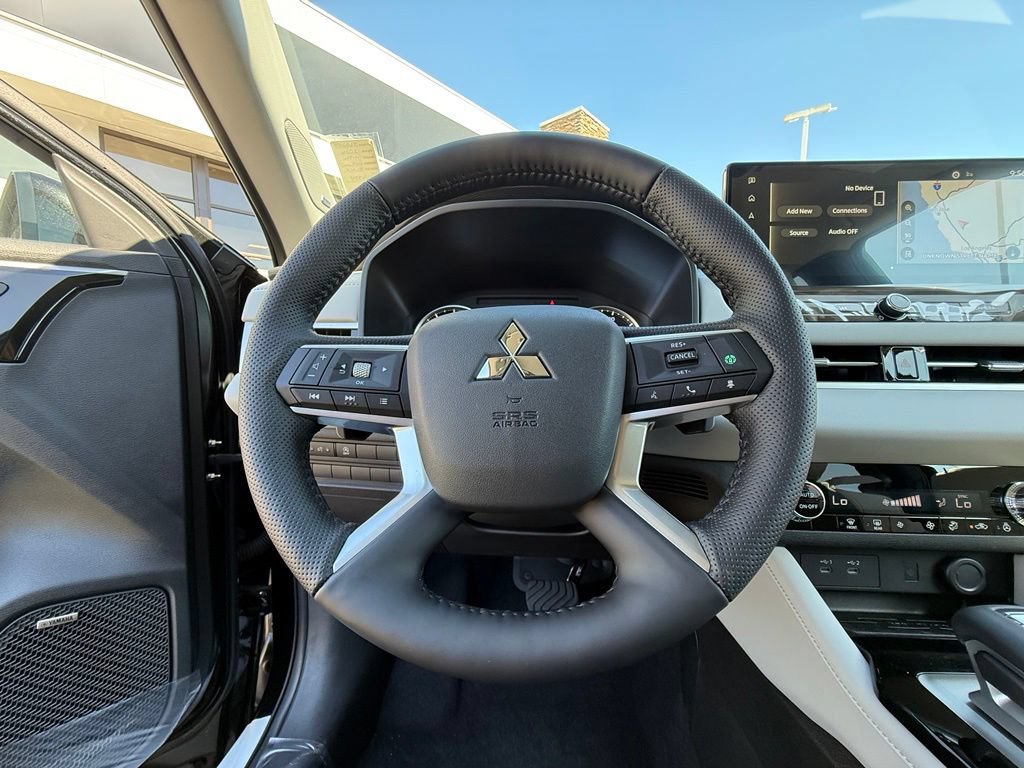 New 2026 Mitsubishi Outlander FWD image 20