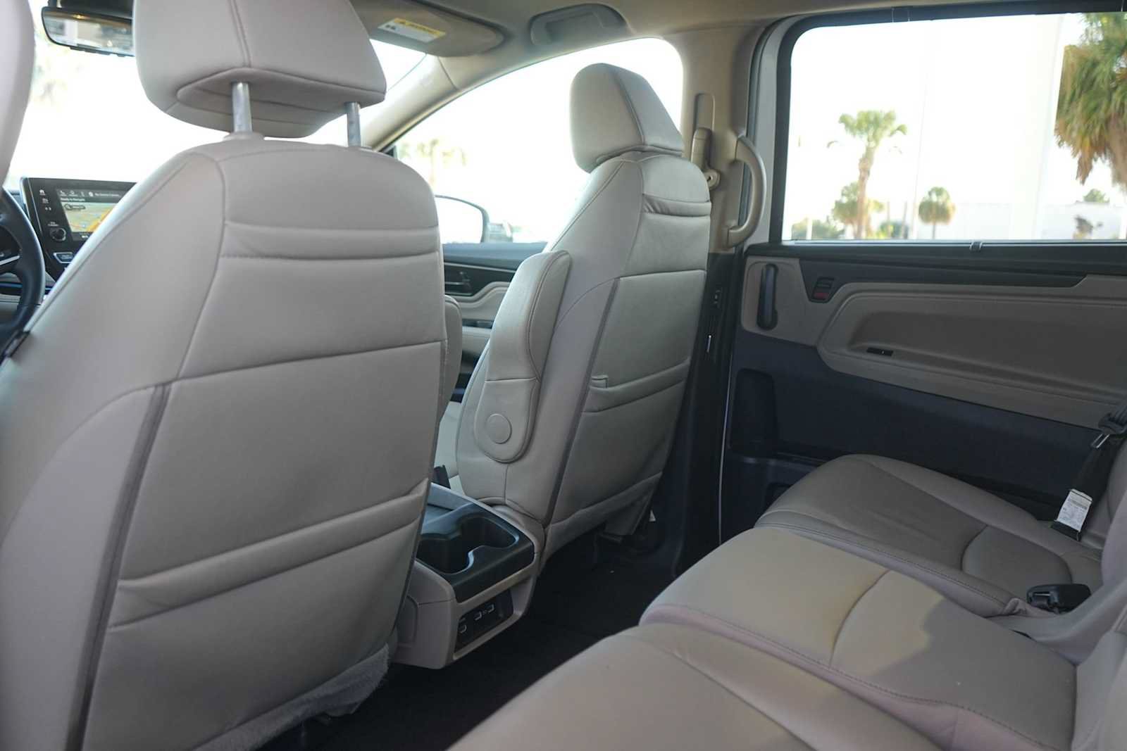 Used 2023 Honda Odyssey Touring image 13