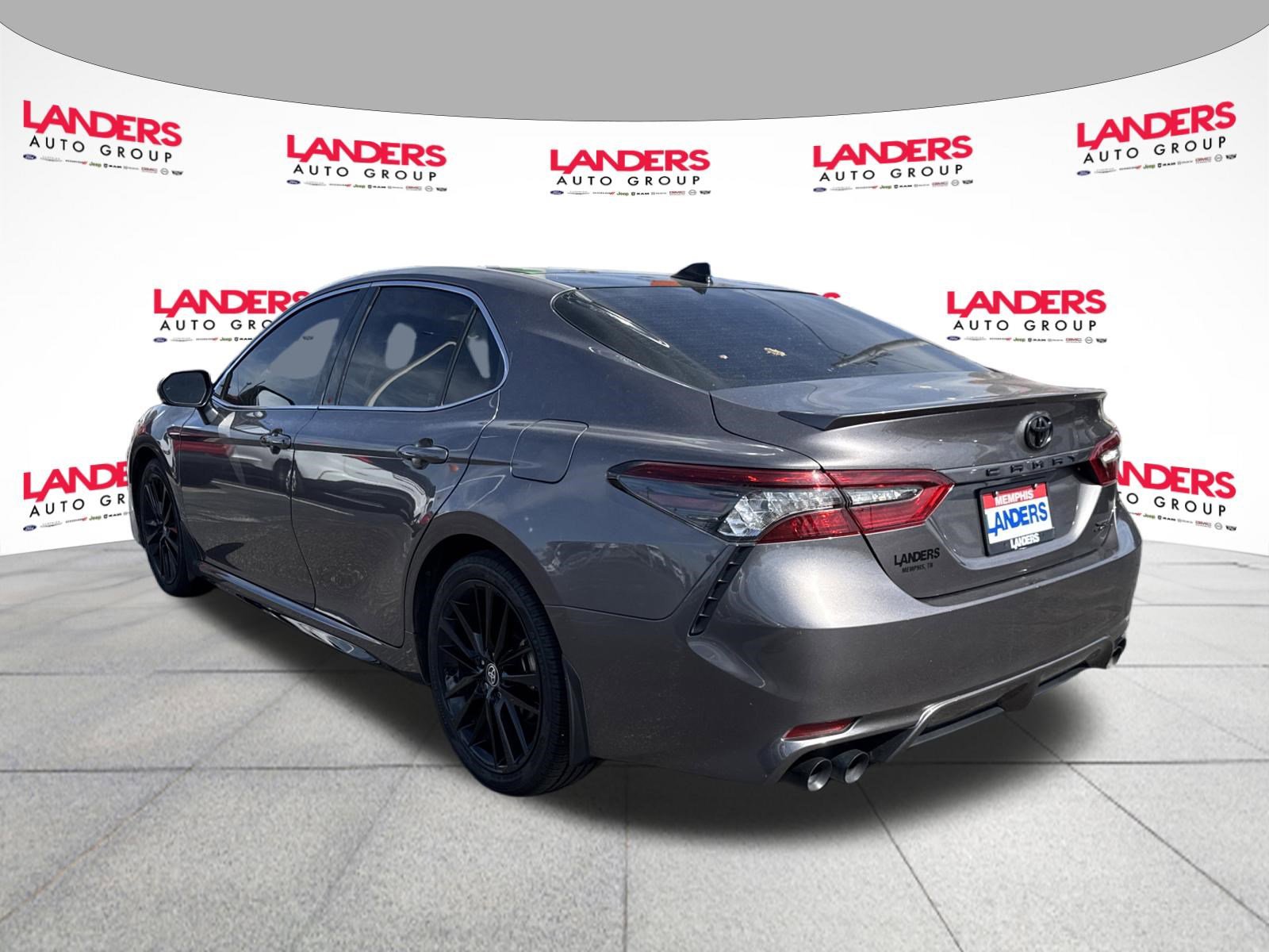 Used 2021 Toyota Camry XSE FWD image 5