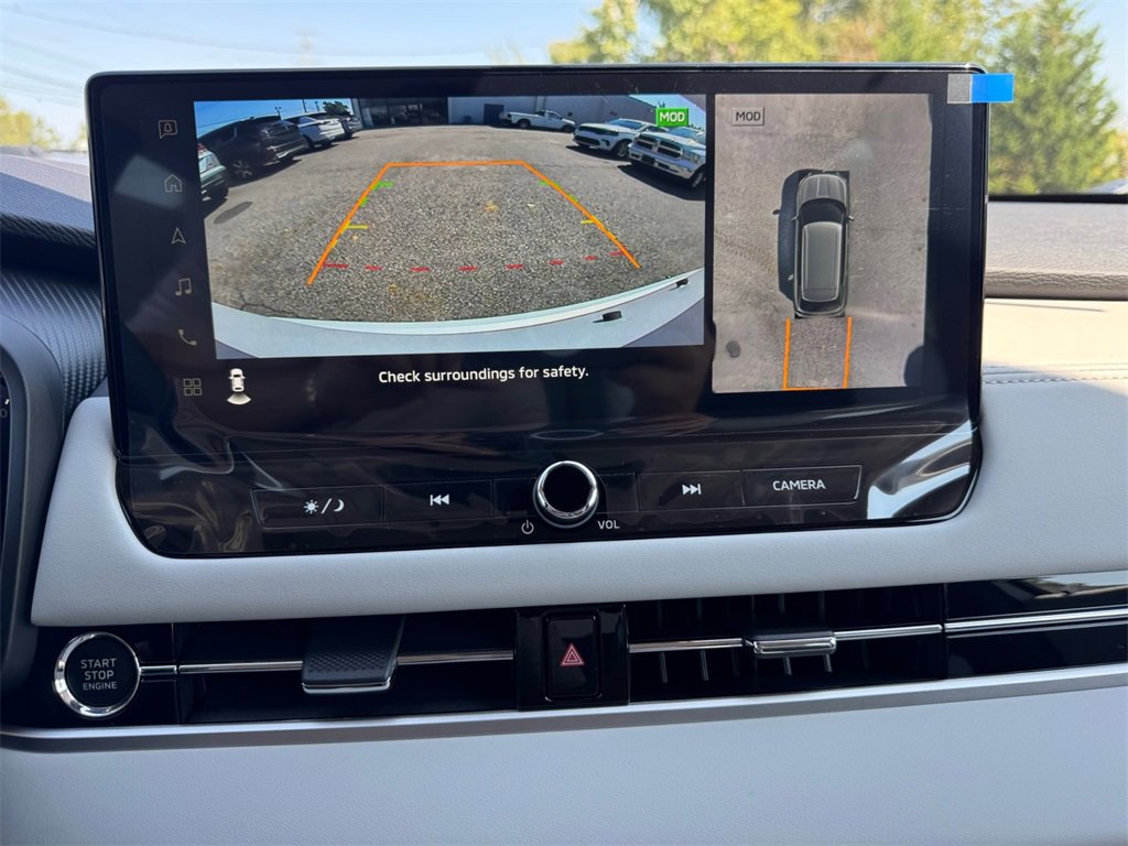 New 2025 Mitsubishi Outlander SE image 16