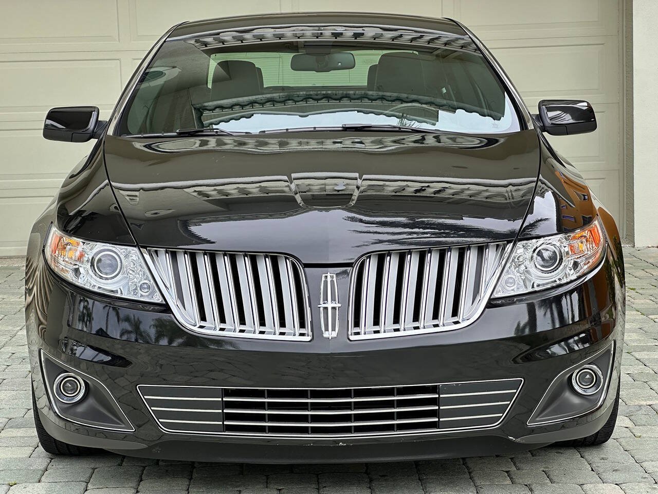 Used 2009 Lincoln MKS FWD image 25