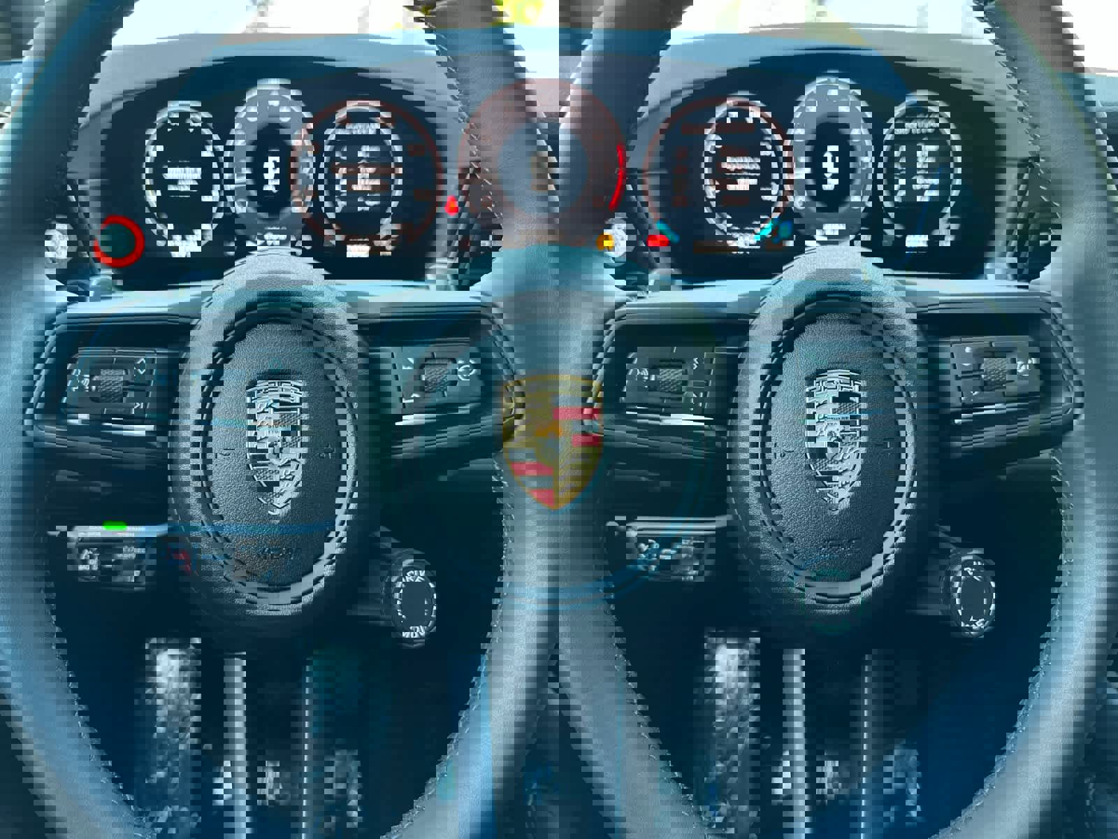 Certified 2025 Porsche Cayenne image 27