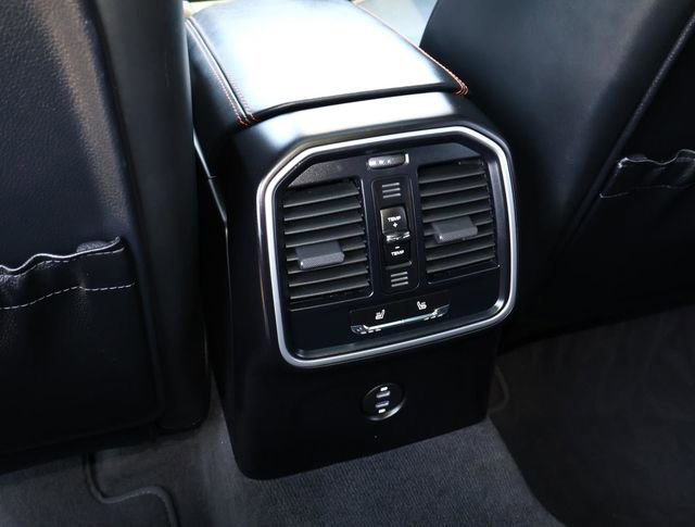 Used 2023 Porsche Macan S AWD/4WD image 14