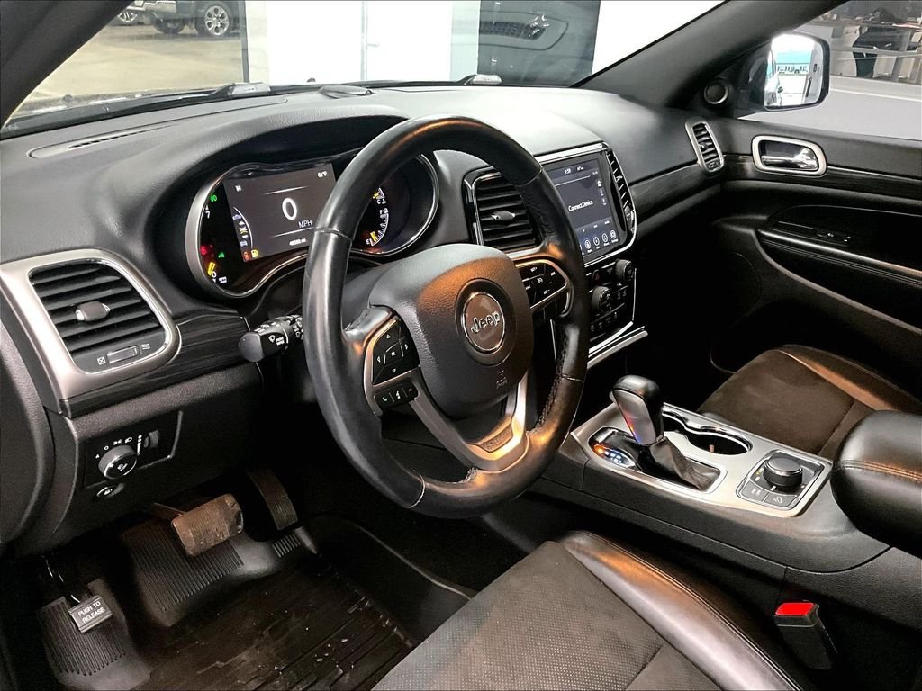 Used 2020 Jeep Grand Cherokee Laredo w/ Quick Order Package 2BN North AWD/4WD image 8