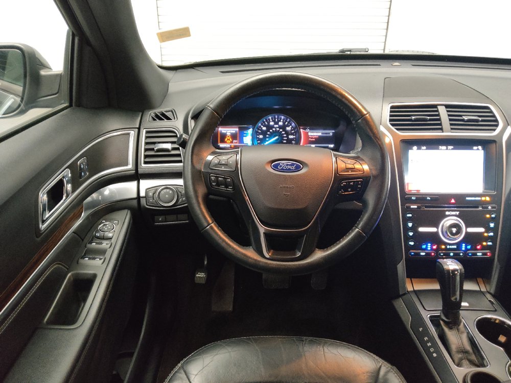 Used 2017 Ford Explorer Limited FWD image 22
