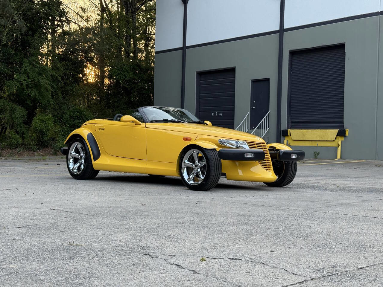 Used 2000 Plymouth Prowler RWD image 21