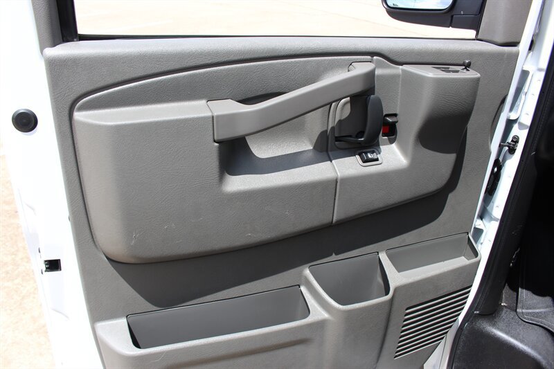 Used 2025 Chevrolet Express 3500 LS RWD image 23
