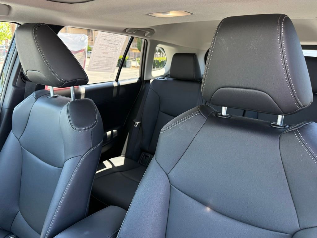 Certified 2023 Toyota Corolla Cross XLE w/ Convenience Package FWD image 20