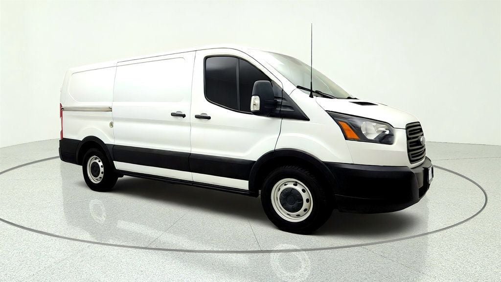 Used 2019 Ford Transit 150 130 Low Roof RWD image 3