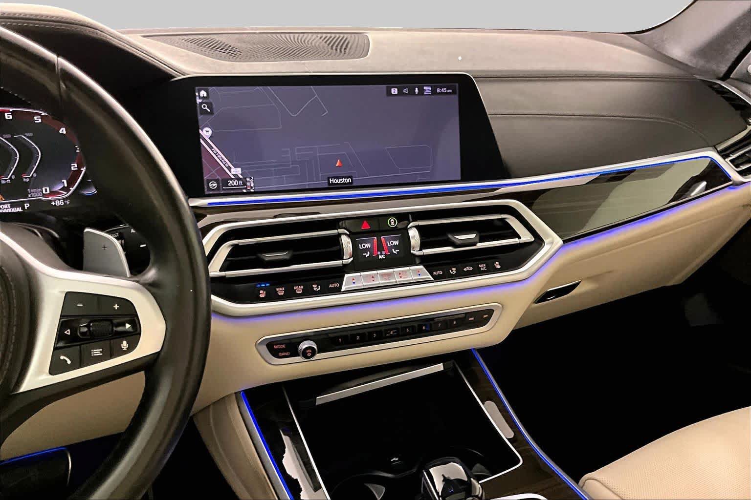 Used 2020 BMW X5 M50i w/ Premium Package AWD/4WD image 7