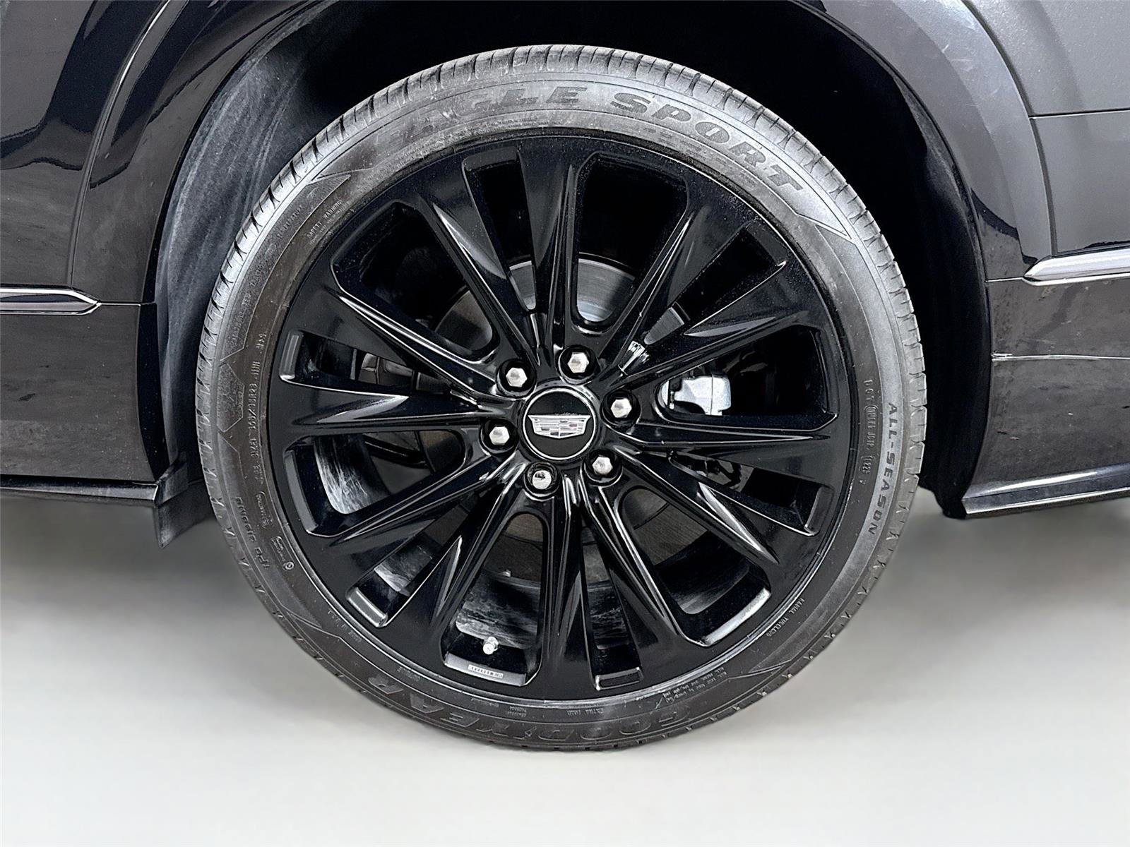 Used 2026 Cadillac Vistiq Platinum w/ LPO, Floor Liner Package image 27