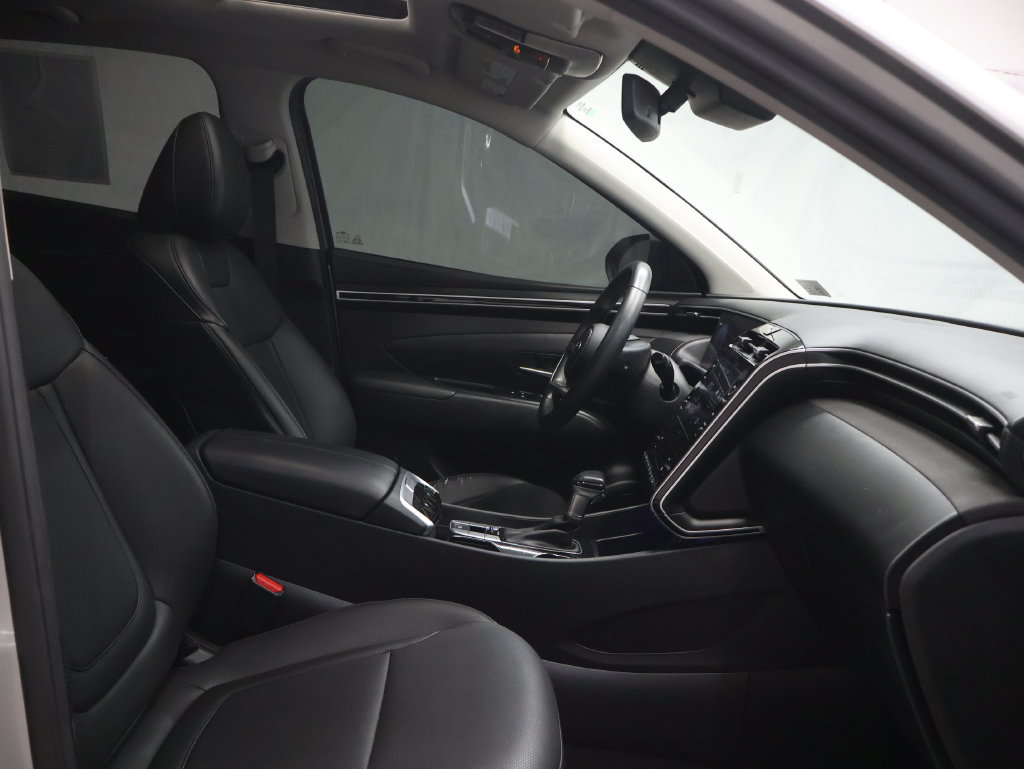 Used 2023 Hyundai Tucson SEL w/ Convenience Package AWD/4WD image 9