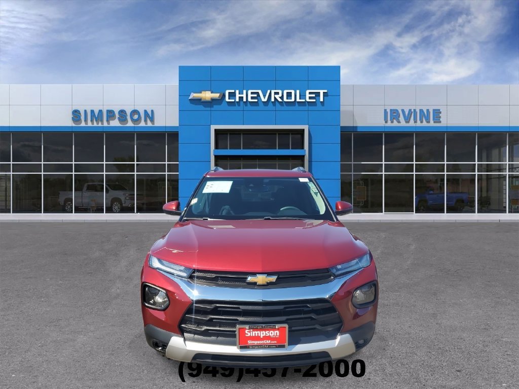 Used 2023 Chevrolet TrailBlazer LT w/ Convenience Package AWD/4WD image 3