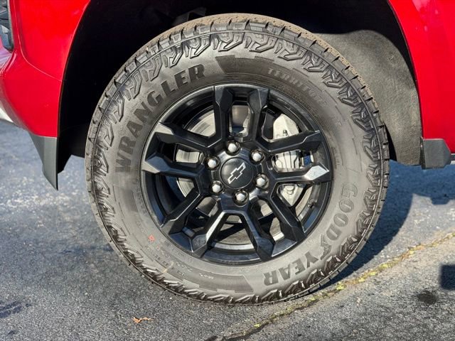 New 2025 Chevrolet Colorado Z71 w/ Midnight Edition image 6