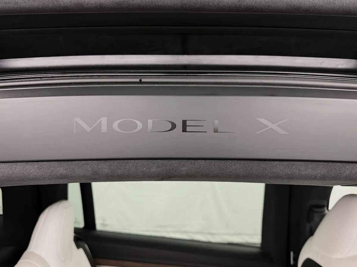 Used 2022 Tesla Model X AWD/4WD image 40