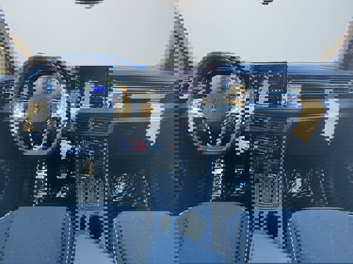 Used 2025 Volkswagen Jetta Sport image 10