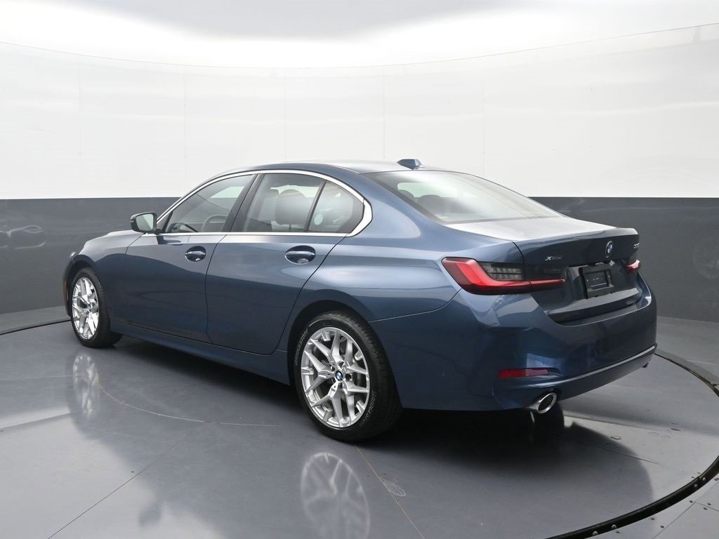 Used 2025 BMW 330i xDrive Sedan image 5
