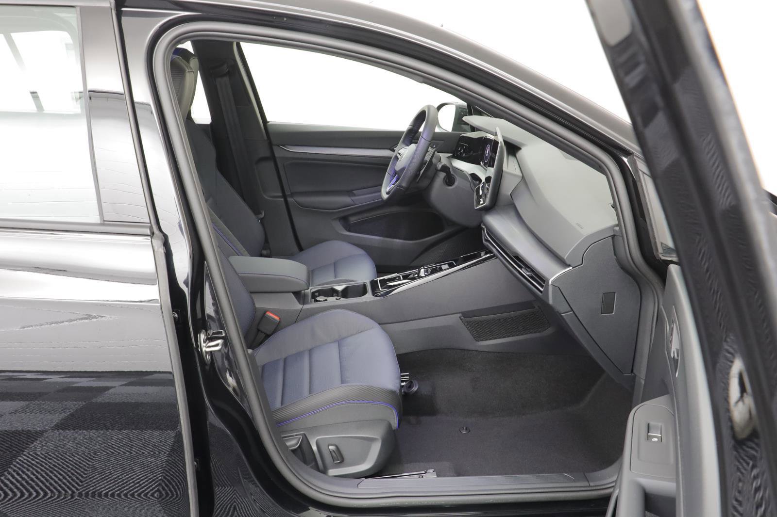 New 2026 Volkswagen Golf image 22