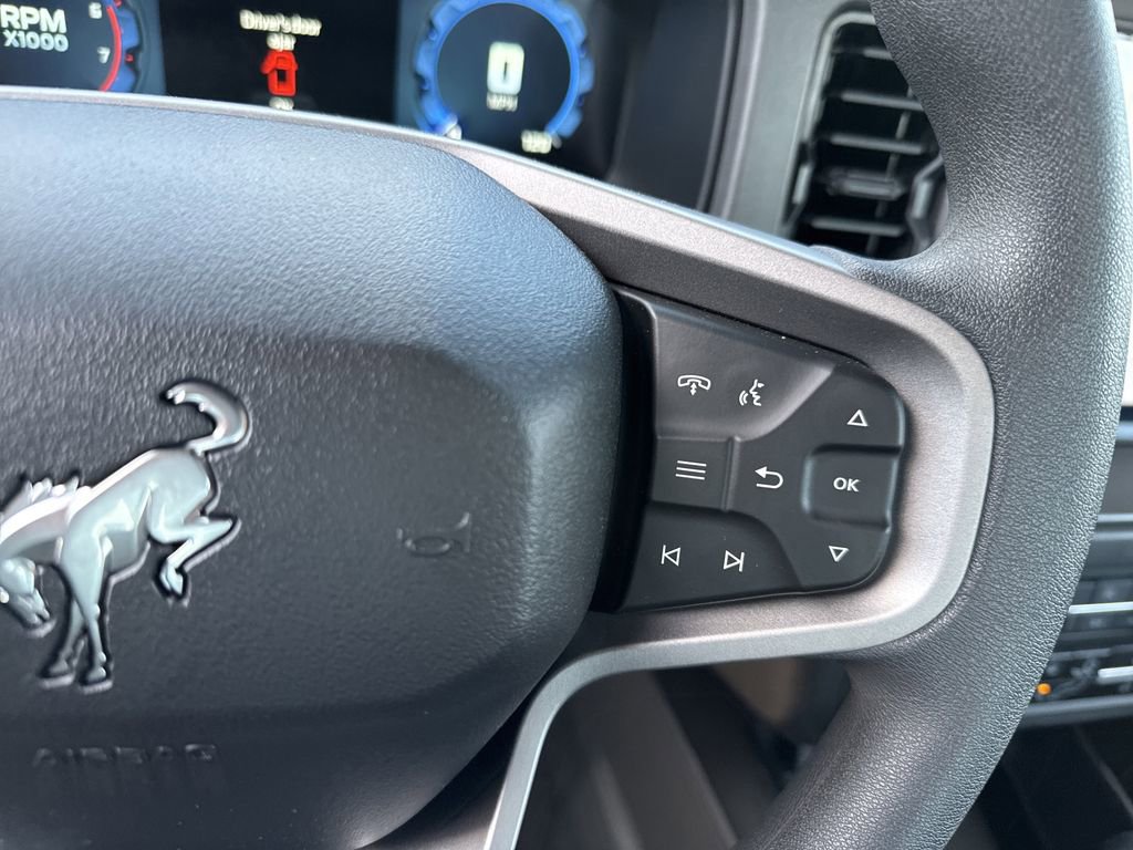 New 2025 Ford Bronco Base image 21