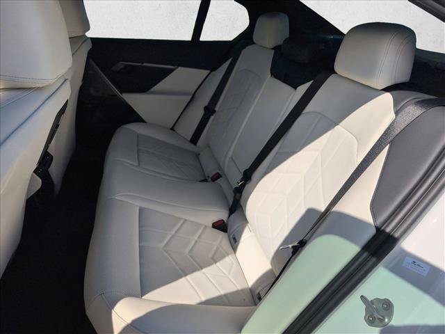 New 2026 BMW 530i RWD image 15