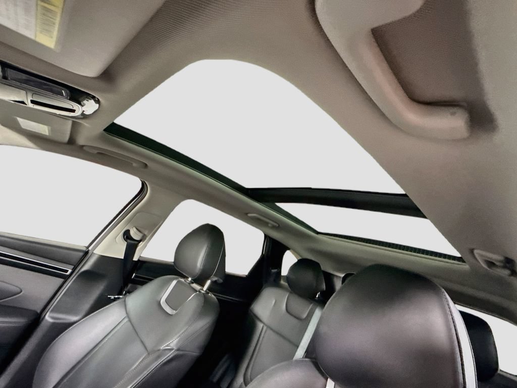 Certified 2023 Hyundai Tucson Limited AWD/4WD image 12
