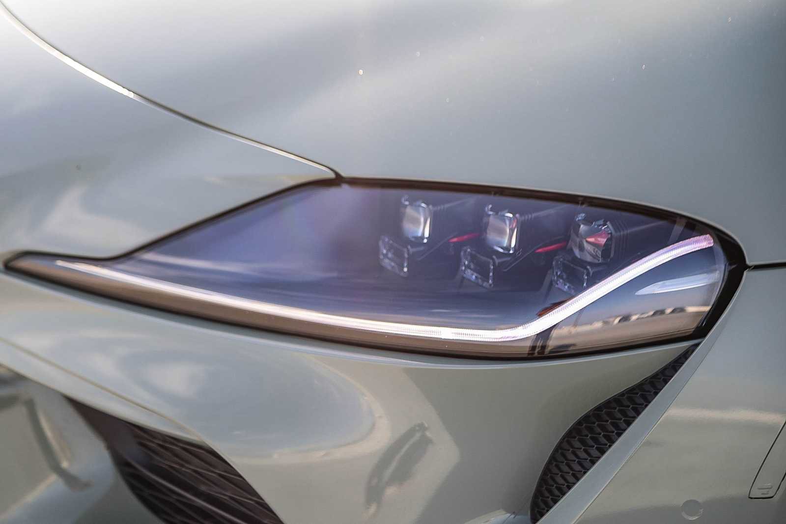 Certified 2023 Toyota Supra Premium w/ Driver Assist Package image 9