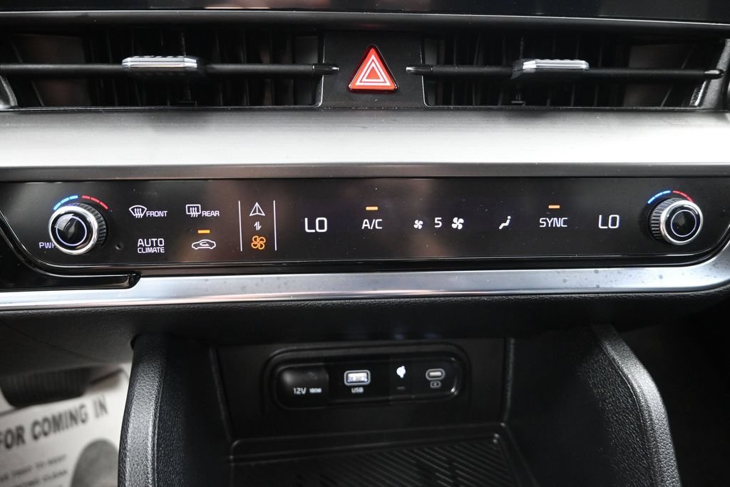 Certified 2024 Kia Sportage EX FWD image 21
