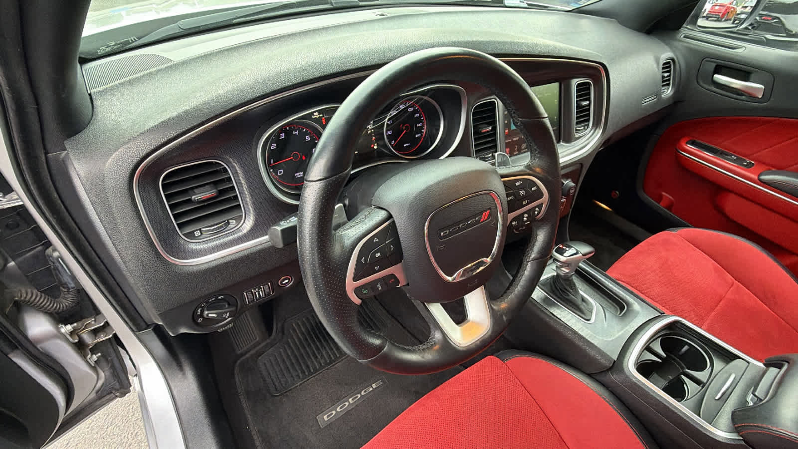 Used 2016 Dodge Charger R/T image 10