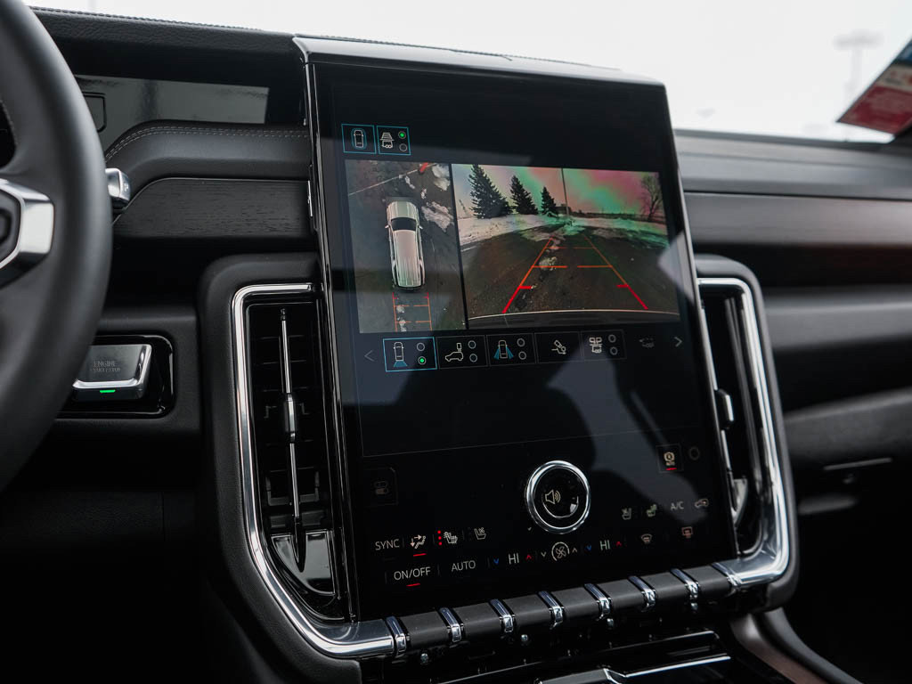 New 2026 GMC Yukon XL Denali w/ Denali Reserve Package image 27