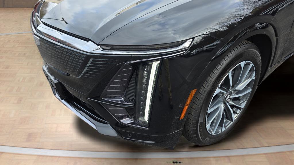 Certified 2024 Cadillac Lyriq Sport w/ LPO, Floor Liner Package image 9