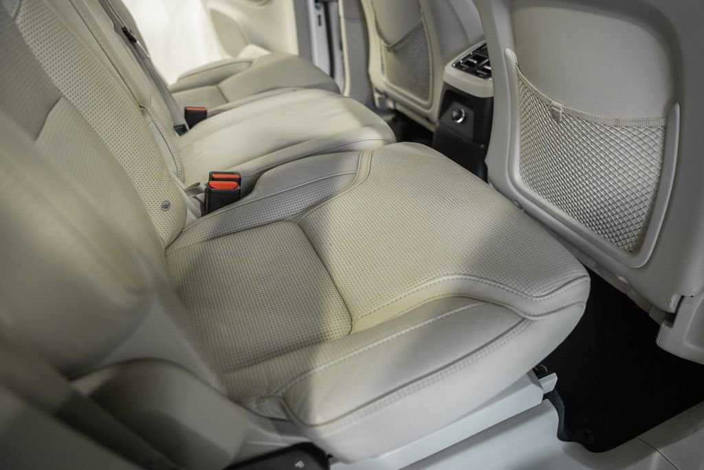 Used 2017 Volvo XC90 T8 Inscription w/ Luxury Package image 32
