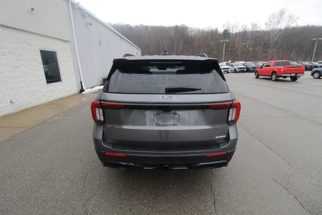 New 2026 Ford Explorer ST-Line w/ ST-Line Street Pack image 11