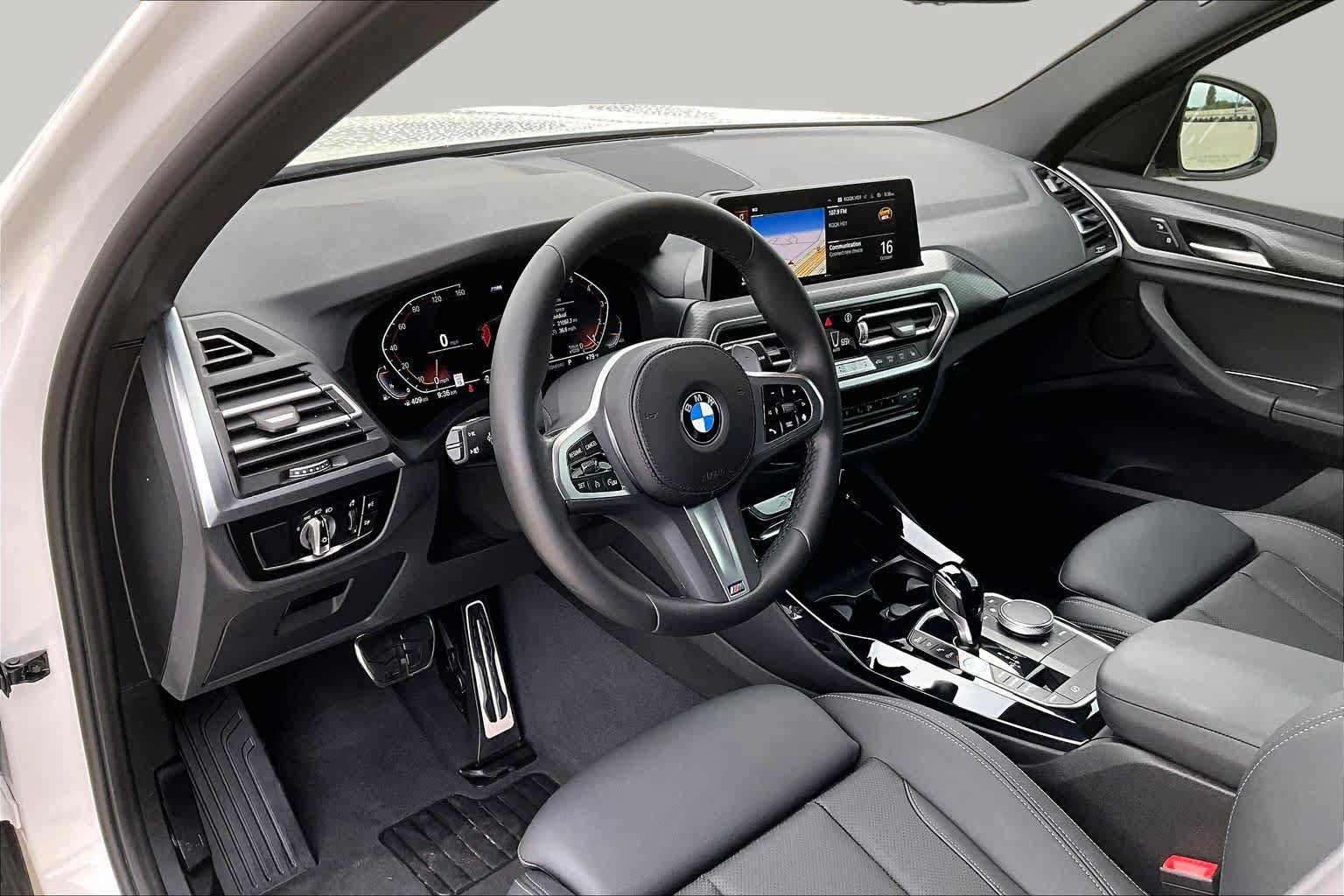 Used 2024 BMW X3 sDrive30i w/ M Sport Package RWD image 16