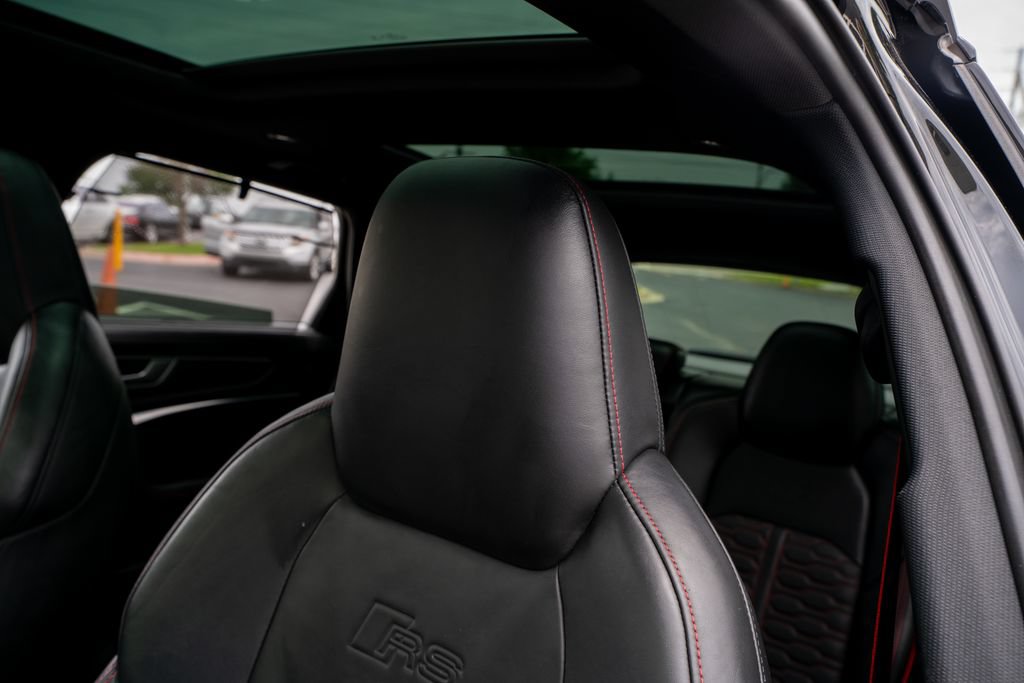 Used 2022 Audi RS 6 AWD/4WD image 38