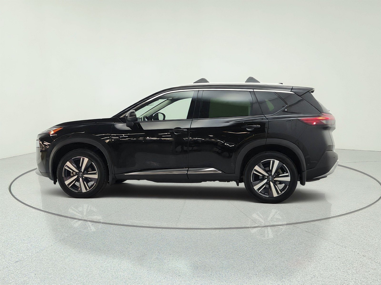 Used 2023 Nissan Rogue Platinum w/ Platinum Premium Package FWD image 8
